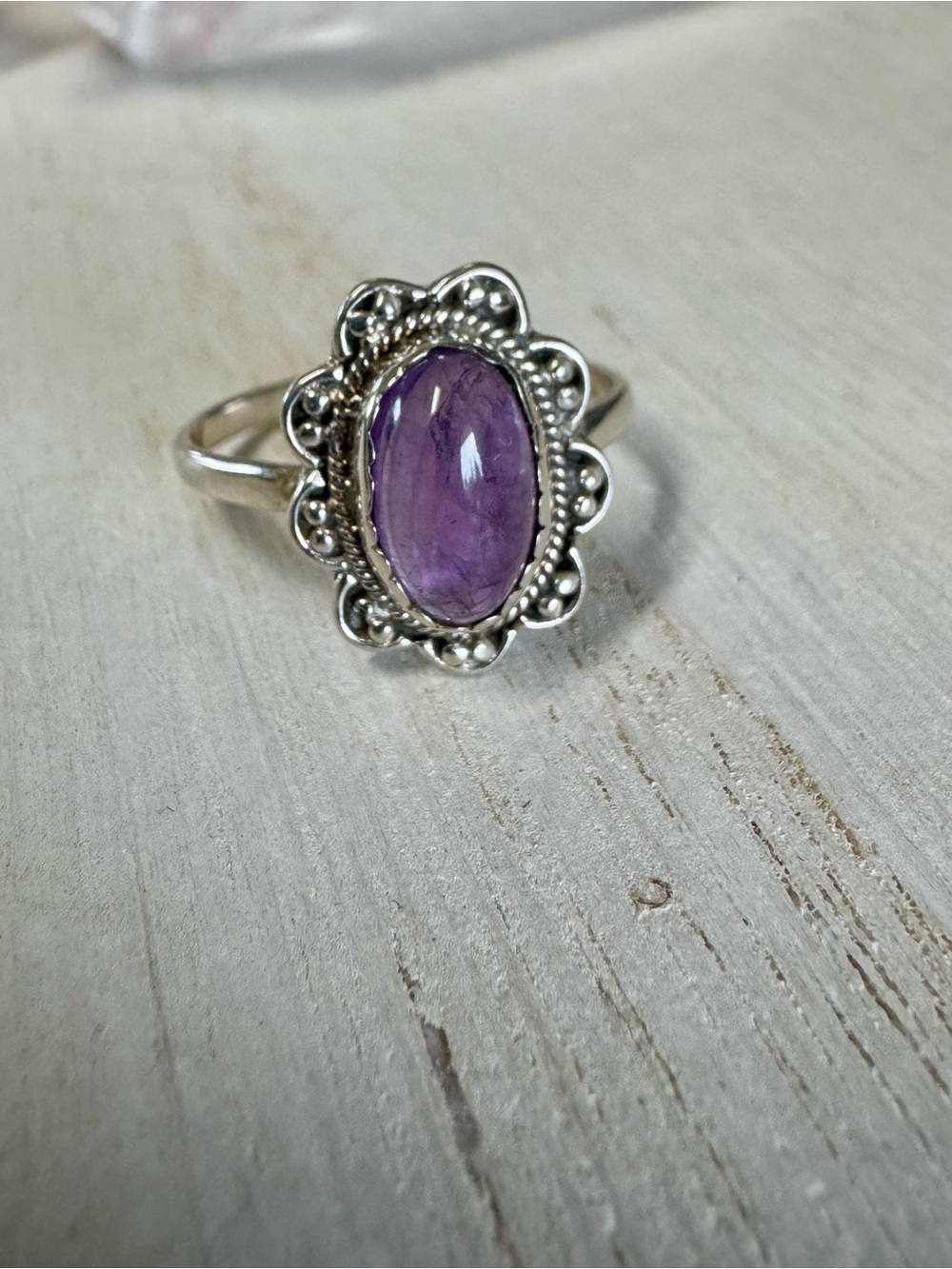 Sterling Silver Amethyst Oval Cabochon Floral Ring - Size 8